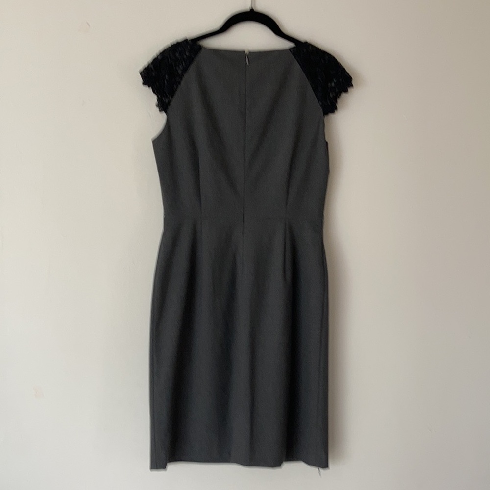 Tahari - Picture 3 of 7